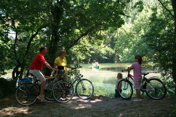 /campings/francia/provenza-alpes-costa-azul/vaucluse/La Sorguette/camping-la-sorguette-1544715629-xl.jpg